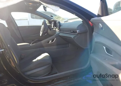 2023 Hyundai Elantra Sel z USA, uszkodzony, nr VIN KMHLM4AG7PU373460